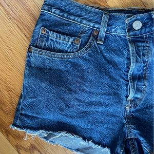 LEVI’s 501® ORIGINAL HIGH RISE WOMEN'S SHORTS size 26